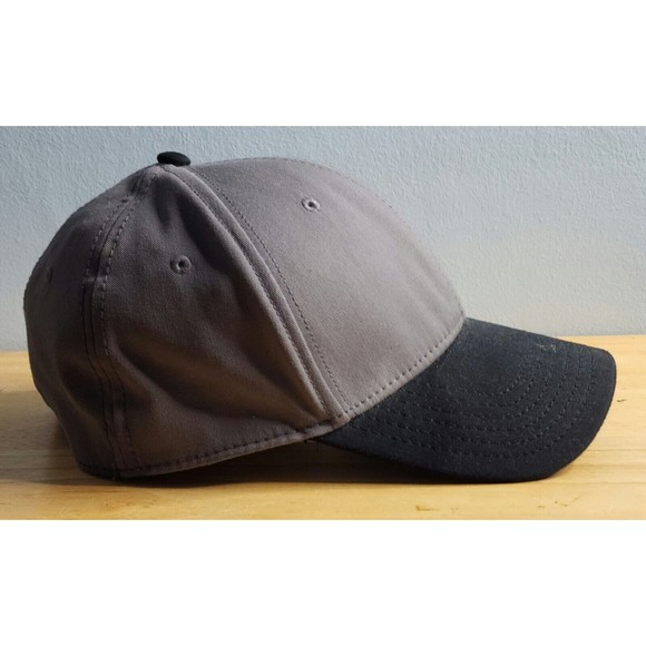 Under Armour Hat Adult Size Gray Black Bill Adjustable Hat Cap - Picture 3 of 6